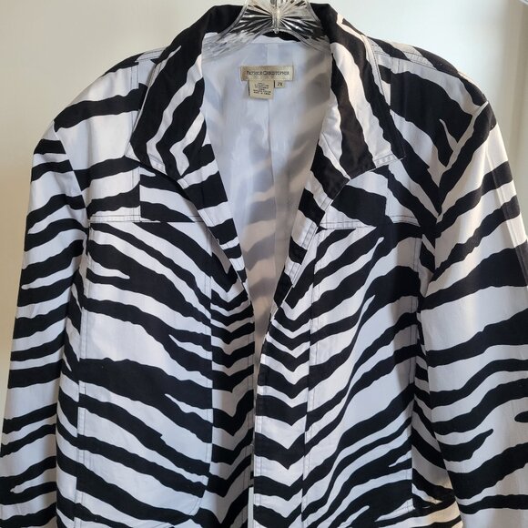 patrick Christopher Jackets & Blazers - Patrick Christopher Black & White Geometric Open Front Lined Jacket (Size 2X)
